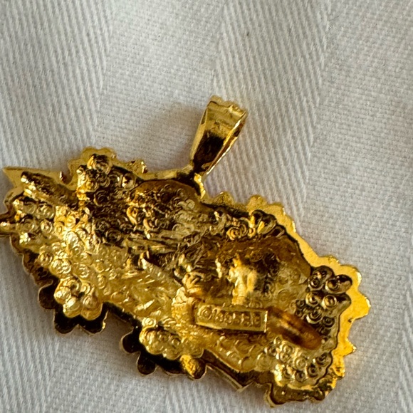 1995 B6 Gold and Red Heart Pendant - Picture 5 of 6